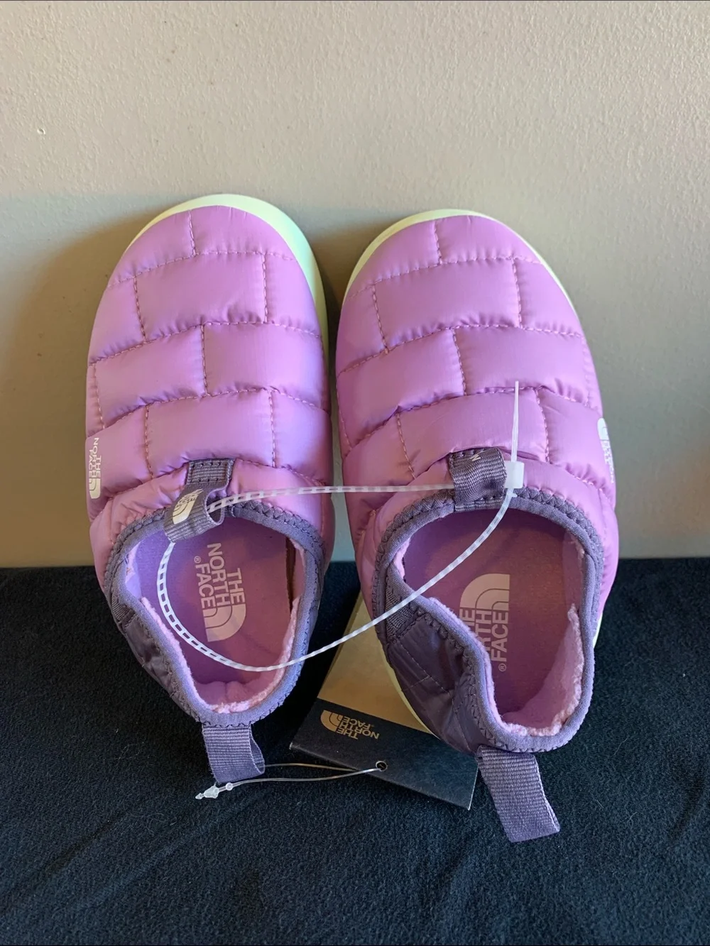 The North Face Youth Trctn Mule II in Lupin Purple and Lime Cream